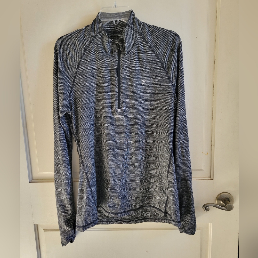 Old Navy active sweatshirt